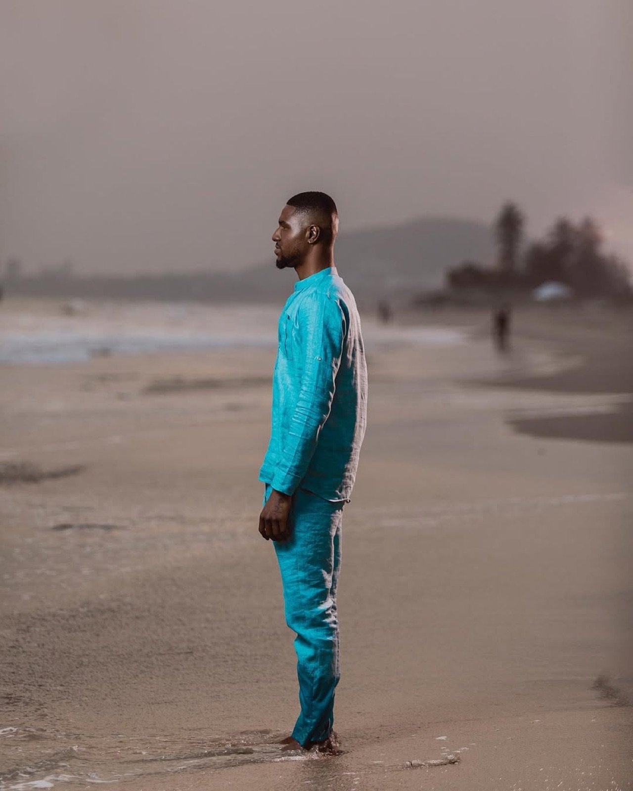 Brook-Lyfe artist portrait outdoors